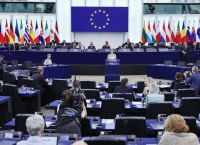 Οι Βρυξέλλες θέλουν να αποσπάσουν άλλα 25 δισ. ευρώ από παγωμένα ρωσικά περιουσιακά στοιχεία για την Ουκρανία Οι Βρυξέλλες θέλουν να αποσπάσουν άλλα 25 δισ. ευρώ από παγωμένα ρωσικά περιουσιακά στοιχεία για την Ουκρανία
