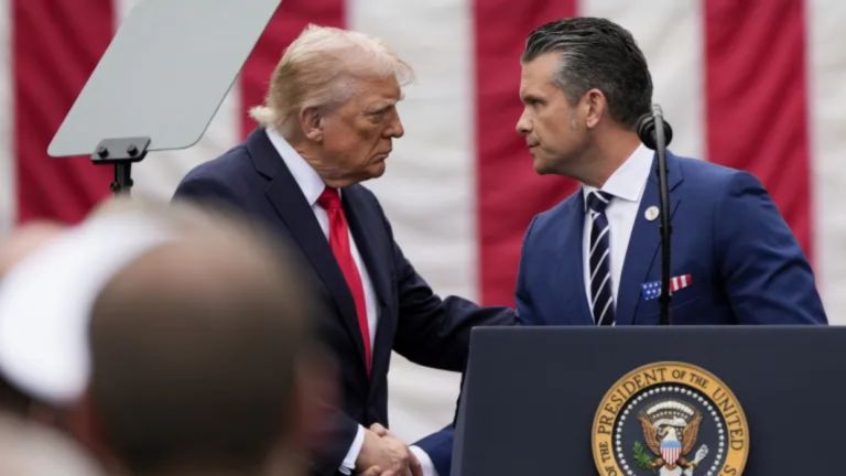 Πότε η ομιλία Trump στους στρατηγούς έγινε… επικίνδυνη