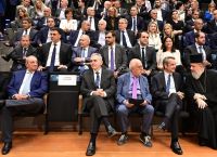 Η Κενή Καρέκλα του Σαμαρά – Το Θρίλερ που Περνά από τα «πηγαδάκια» στα Πρωτοσέλιδα Η Κενή Καρέκλα του Σαμαρά – Το Θρίλερ που Περνά από τα «πηγαδάκια» στα Πρωτοσέλιδα