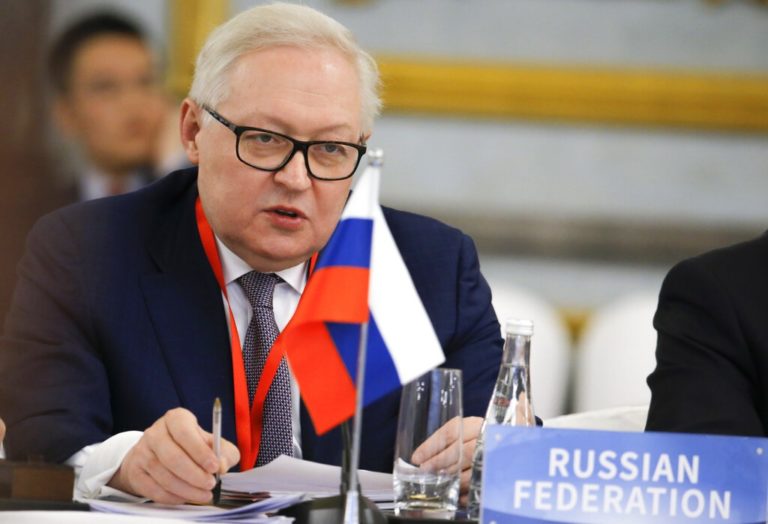 Ryabkov: Η Δυναμική για Επίλυση του Ουκρανικού Εξαντλήθηκε Μετά τη Συνάντηση Putin-Trump