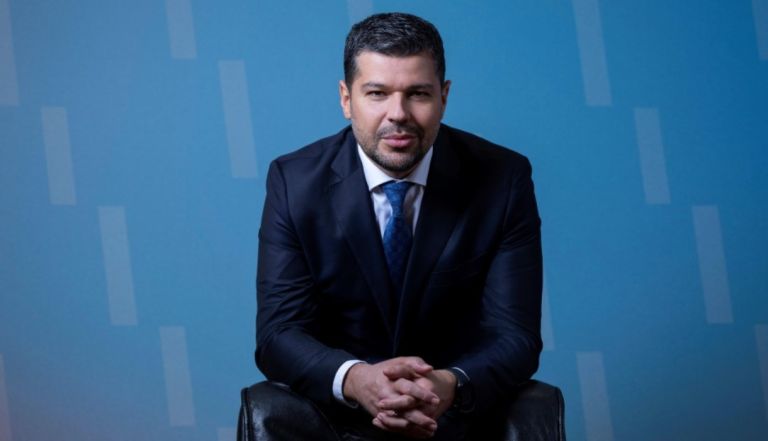 Νέο “πράσινο στοίχημα” της ΔΕΗ: Έκδοση ομολόγου 775 εκατ. ευρώ έως το 2030 για βιώσιμη ανάπτυξη