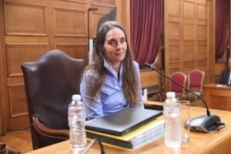 Ξεσπά η Τυχεροπούλου: «Ο Αυγενάκης ήξερε τα πάντα για τη μαφία του ΟΠΕΚΕΠΕ»