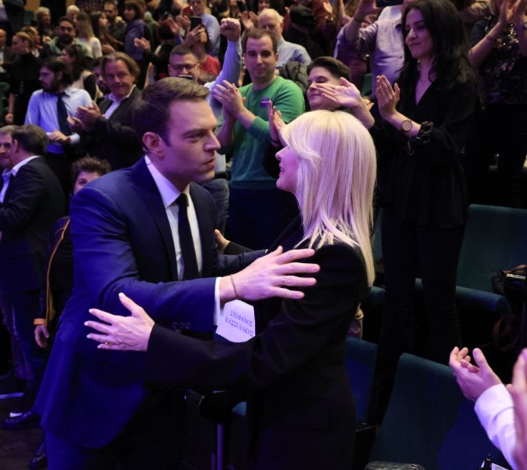 Καταγγελία Τζάκρη για παραβίαση προσωπικών δεδομένων – «Αδιατάρακτες οι σχέσεις με Κασσελάκη»