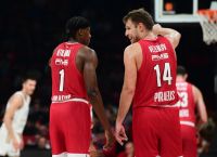 Ολυμπιακός – Dubai: Με «25άρα» του Βεζένκοφ ο Ολυμπιακός έφθασε στο 2-1 [86-67]