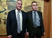 Σύγκρουση Βάρρα – Βορίδη «σπάει κόκκαλα» στην Εξεταστική για ΟΠΕΚΕΠΕ: «Ήθελαν να συνεχιστούν οι παρανομίες» Σύγκρουση Βάρρα – Βορίδη «σπάει κόκκαλα» στην Εξεταστική για ΟΠΕΚΕΠΕ: «Ήθελαν να συνεχιστούν οι παρανομίες»