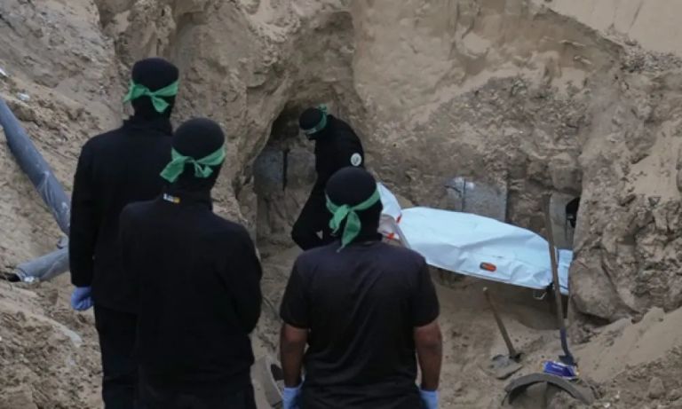«Σκηνοθετημένος τάφος» στη Γάζα–Το Ισραήλ ξεσκεπάζει τη Χαμάς για ψεύτικη “ανακάλυψη” λειψάνων