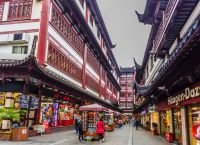 Ασία: Το SOS του Υπερτουρισμού – Πώς Καταστρέφει Μνημεία και Ζωή Κατοίκων