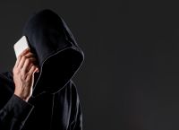 Τηλεφωνικές απάτες από εξωτερικό: Αύξηση 30% το 2025 – Η Δίωξη Ηλεκτρονικού Εγκλήματος προειδοποιεί