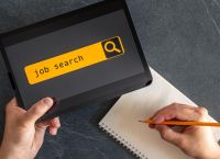 Έρευνα ΟΟΣΑ: Το 71% των ελληνικών επιχειρήσεων δυσκολεύεται να βρει προσωπικό