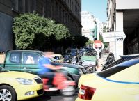 ΕΝΦΙΑ δεν είναι, ΚΟΚ είναι: Δήμοι χάνουν έως 165 εκατ. € από κλήσεις – Τα λεφτά πάνε σε ταμεία ενστόλων