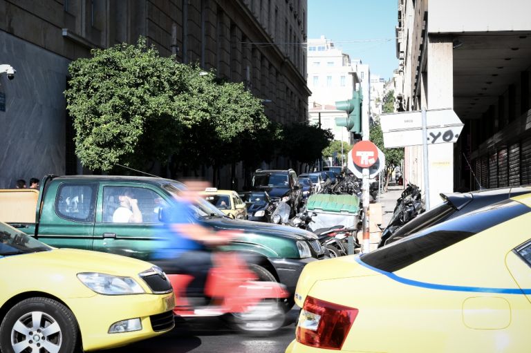 ΕΝΦΙΑ δεν είναι, ΚΟΚ είναι: Δήμοι χάνουν έως 165 εκατ. € από κλήσεις – Τα λεφτά πάνε σε ταμεία ενστόλων