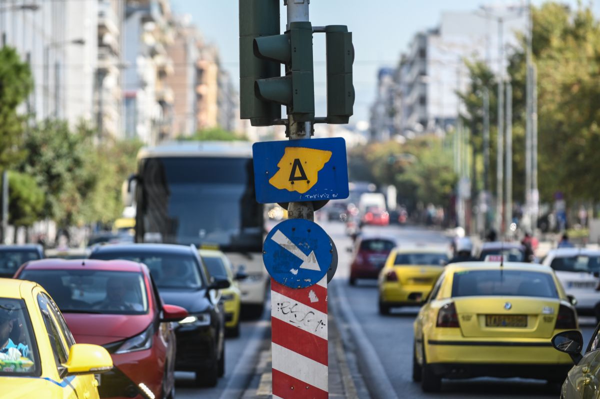 Πριν πληρώσετε τα τέλη κυκλοφορίας: Ο οδηγός της ΑΑΔΕ