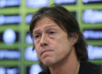 Αλμέιδα… διώχνει τους ρεπόρτερ της Μπέτις: «Από αύριο δεν μπαίνετε ξανά μέσα» πριν το ντέρμπι!