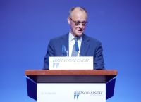 JD Vance: «Φαντασία» η νίκη Ουκρανίας με όπλα – Συνομιλίες Τραμπ-Μερτς και deadline για το 28-σημείο σχέδιο