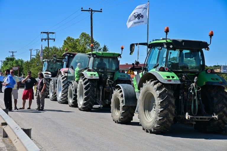 Αγρότες σε πανελλαδικές κινητοποιήσεις: Κλείνουν Εθνικές Οδούς, λιμάνια και αεροδρόμια