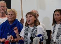 ΒΟΜΒΑ ΣΤΗ ΒΕΝΕΤΙΑ: Γκρέτα Τούνμπεργκ «βάφει» πράσινο το Κανάλι – Απαγόρευση 48 ωρών και πρόστιμο 150€!