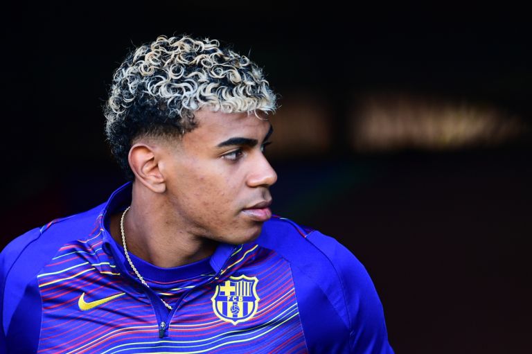 Γιαμάλ: Νέο «κρυφό» πάρτι με κανόνες «no phones» και VIP μόνο για γυναίκες