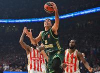 Σλούκας: Ντρέπομαι ως αρχηγός για την εικόνα του Παναθηναϊκού μετά τη συντριβή στο Βελιγράδι