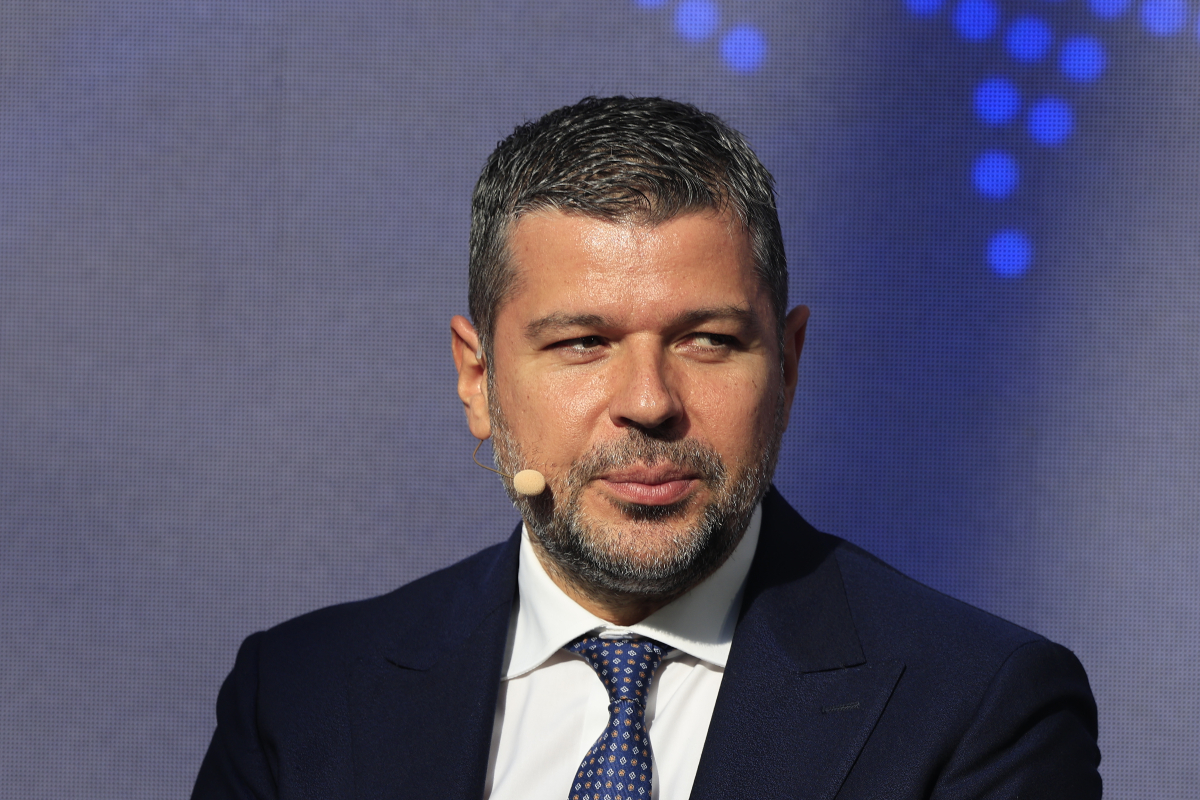 ΔΕΗ: «Πράσινο» ρεκόρ στο 9μηνο – EBITDA €1,7 δισ., μέρισμα €0,60 και 6,4 GW ΑΠΕ