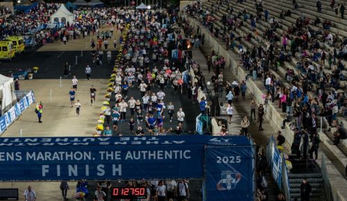 42ος Αυθεντικός Μαραθώνιος Αθήνας: Ποιοι δρόμοι θα είναι κλειστοί, πώς θα κινηθούν τα ΜΜΜ