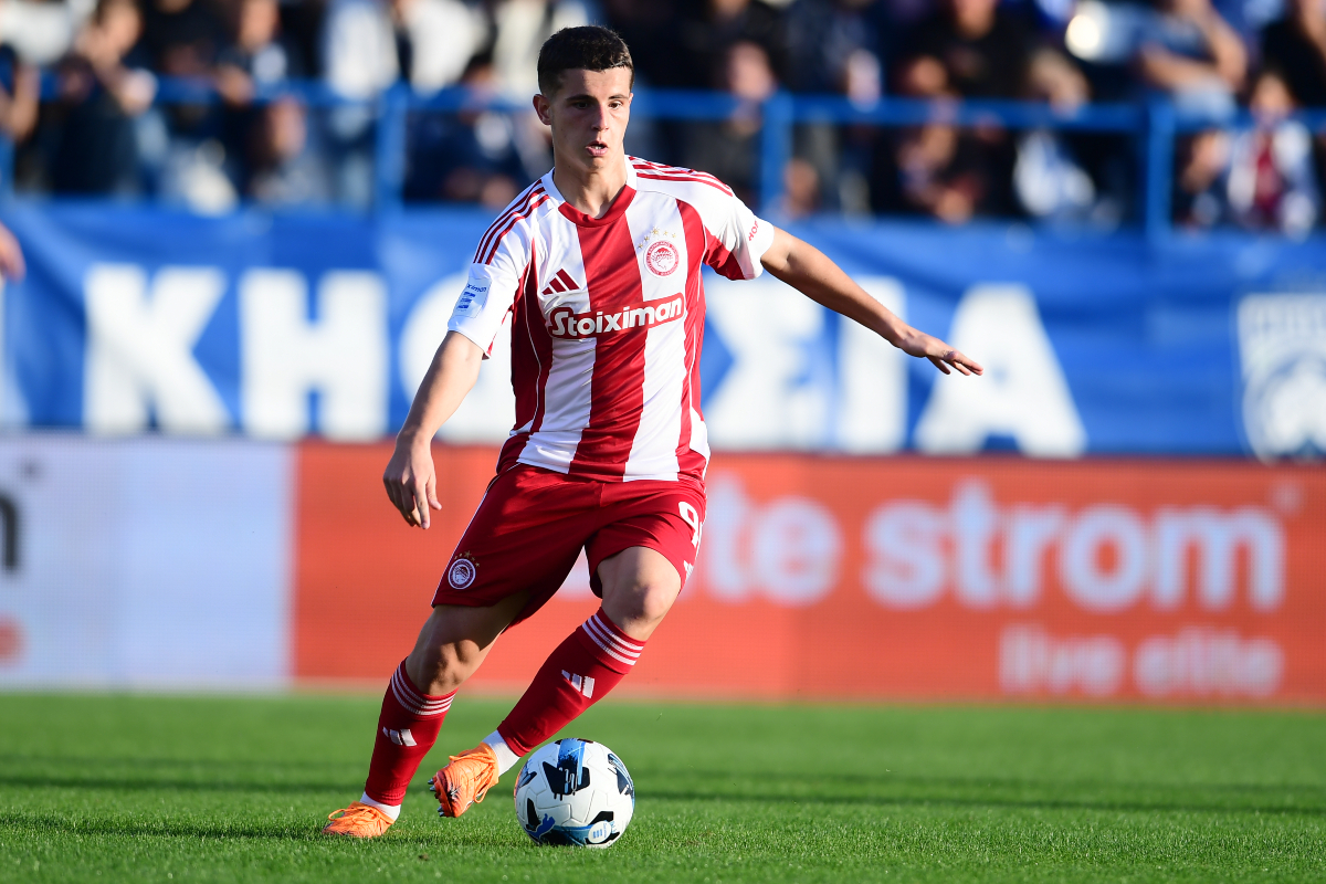 Ολυμπιακός: Ο Μουζακίτης στο στόχαστρο της Νάπολι