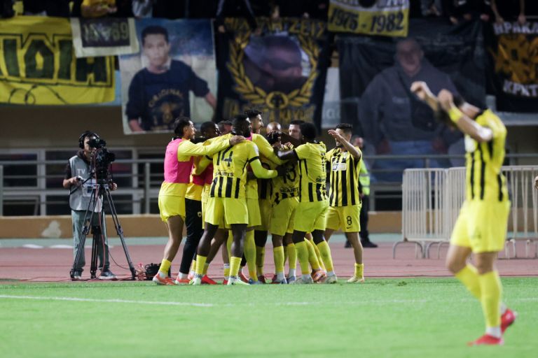 Χαμός με πρώην ”άσφαιρο” παίκτη της ΑΕΚ! Σκόραρε και εγινε πανικός