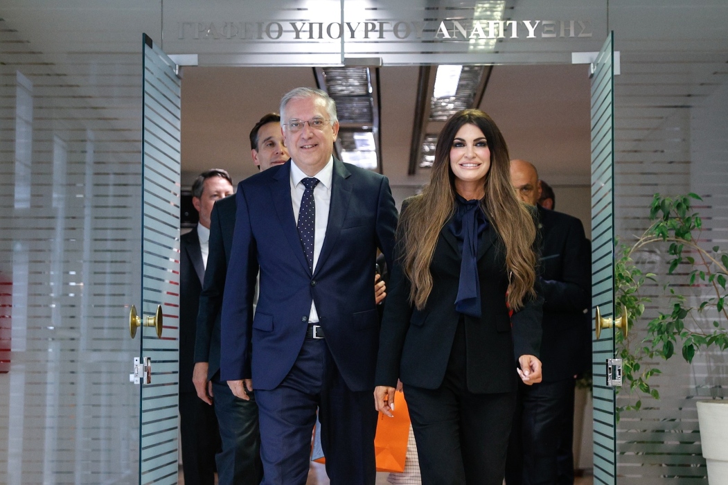 Θεοδωρικάκος και Γκίλφοϊλ δρομολογούν την “μεταμόρφωση” της Ελευσίνας σε στρατηγικό κόμβο