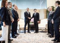 Greek Economy Soars: Strategic Ties with Singapore in Focus