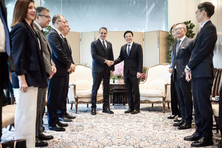 Greek Economy Soars: Strategic Ties with Singapore in Focus