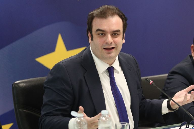 Πιερρακάκης φαβορί για πρόεδρος του Eurogroup: Η αντίστροφη μέτρηση ξεκινά σήμερα