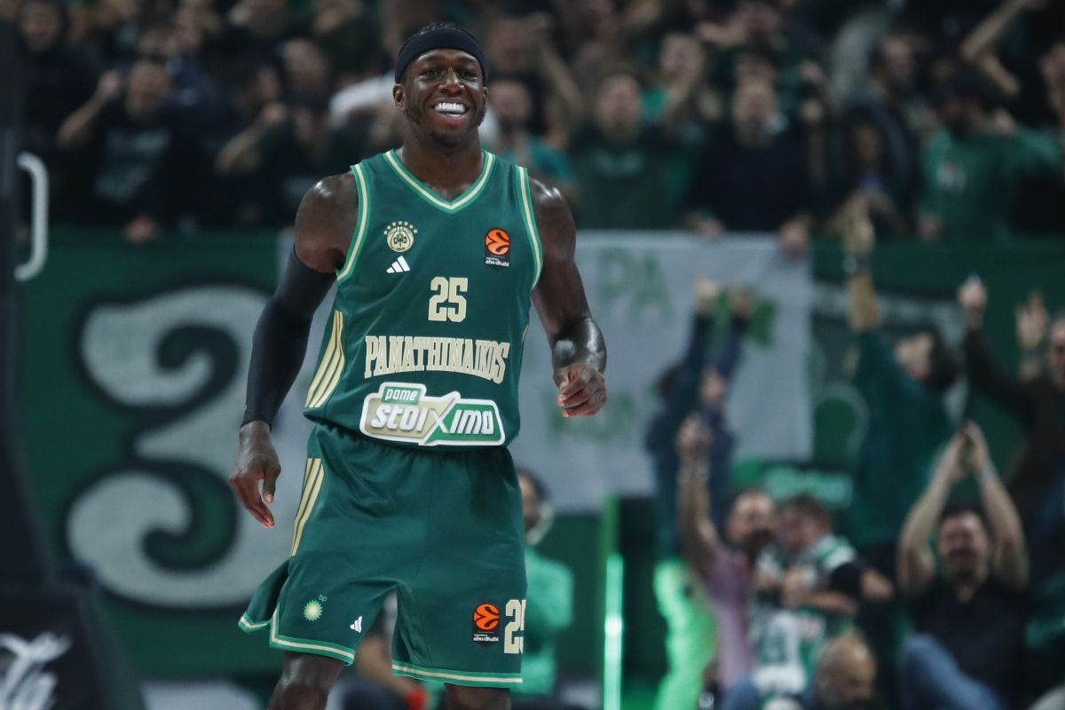 ΝΑΝ ΒΟΜΒΑ: «Ο Παναθηναϊκός είναι το σπίτι μου – Θέλω τη φανέλα μου να κρεμαστεί στο ΟΑΚΑ!»