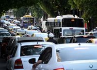 187.000 ”Φωτία” ειδοποιητήρια: ΑΑΔΕ –  Υπουργεία ”Γαζώνουν” ανασφάλιστα και απλήρωτα οχήματα