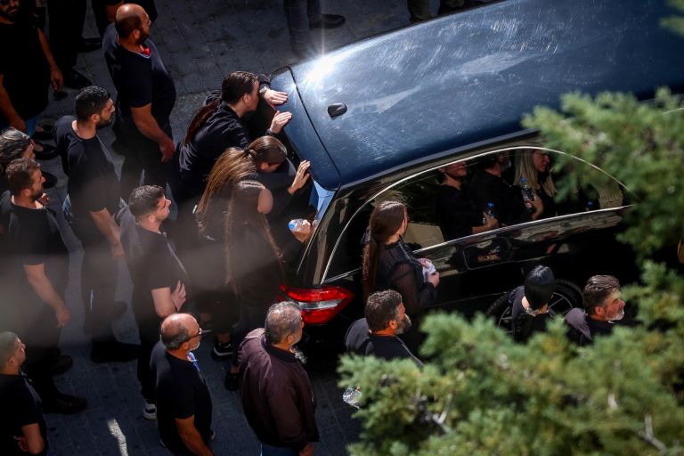 Βορίζια: «Εκτέλεσαν εν ψυχρώ το παλικαράκι μου – Να φύγουν από το χωριό!» [vid]