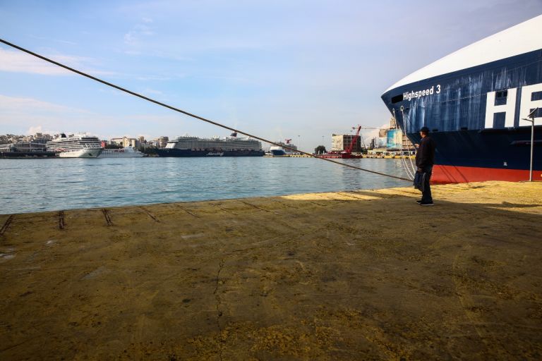 Πειραιάς: Ο Κόμβος της Ναυτιλιακής Ανάκαμψης – Αύξηση Διελεύσεων Σουέζ +10%