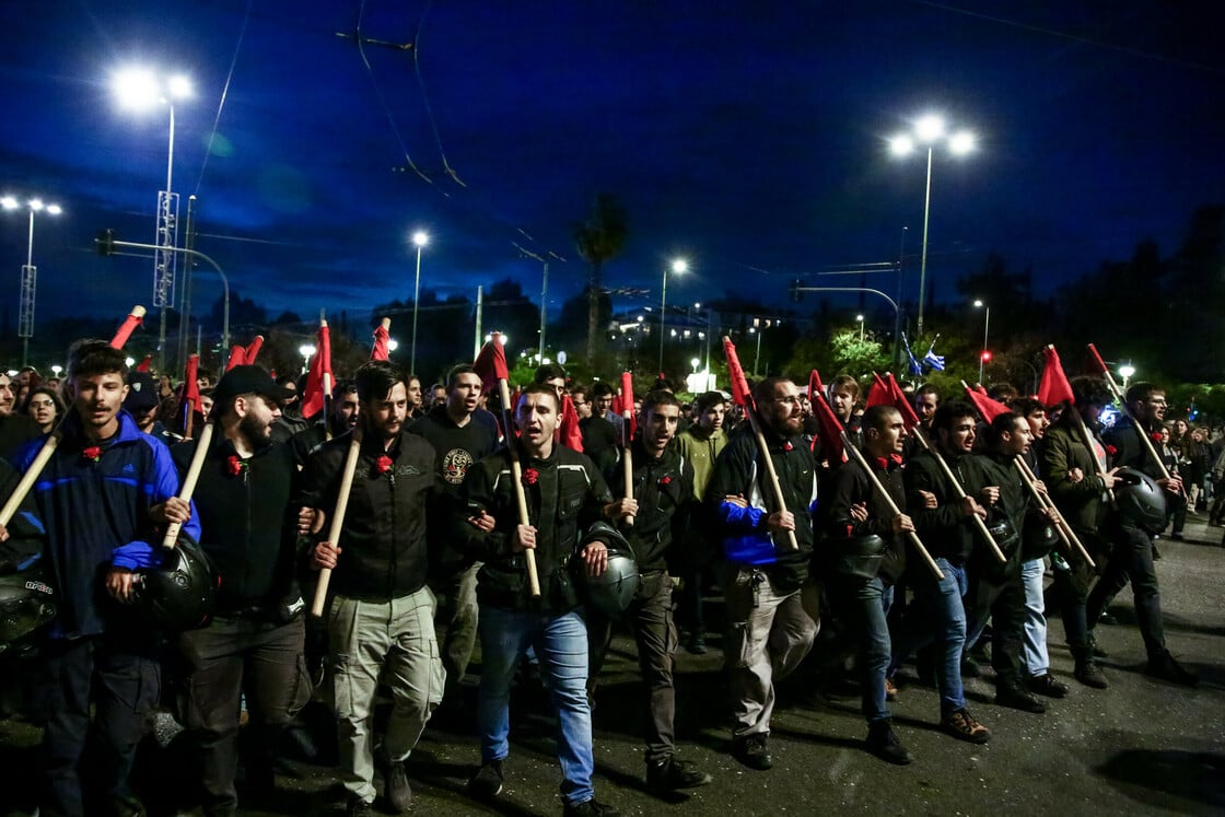 Πολυτεχνείο 2025: Χιλιάδες στους δρόμους – Η μεγαλύτερη πορεία μετά από χρόνια