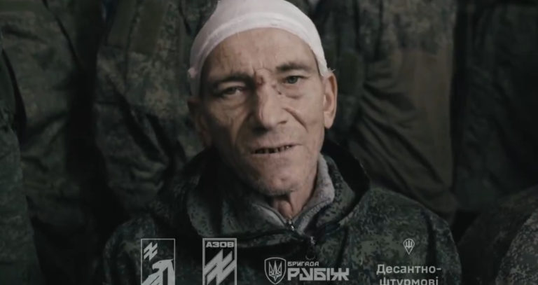 Βίντεο από το Τάγμα Αζόφ: 21 Ρώσοι αιχμάλωτοι «υπενθύμιση» προς τους «κατακτητές»