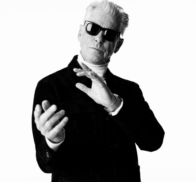 Ο Pierce Brosnan στα 72 του «σκοτώνει» τον James Bond και γίνεται… ζωγράφος!