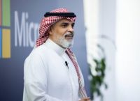 Microsoft: Επένδυση – μαμούθ 7,9 δισ. δολαρίων στα ΗΑΕ για την τεχνητή νοημοσύνη