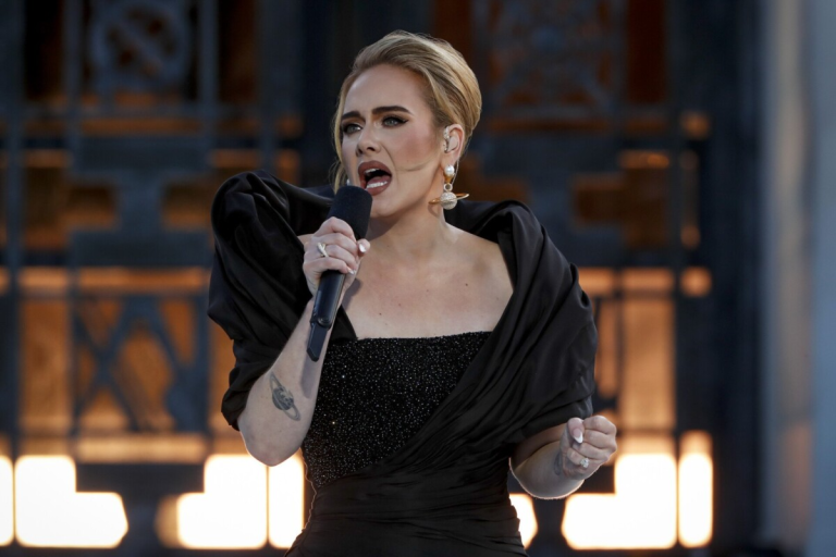 Adele: Ντεμπούτο στην υποκριτική με σκηνοθέτη τον Tom Ford