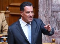 Άδωνις Γεωργιάδης: «Ο Νατσιός καταγγέλλει, εγώ αποκαλύπτω την αλήθεια για δημογραφικό και υγεία!»