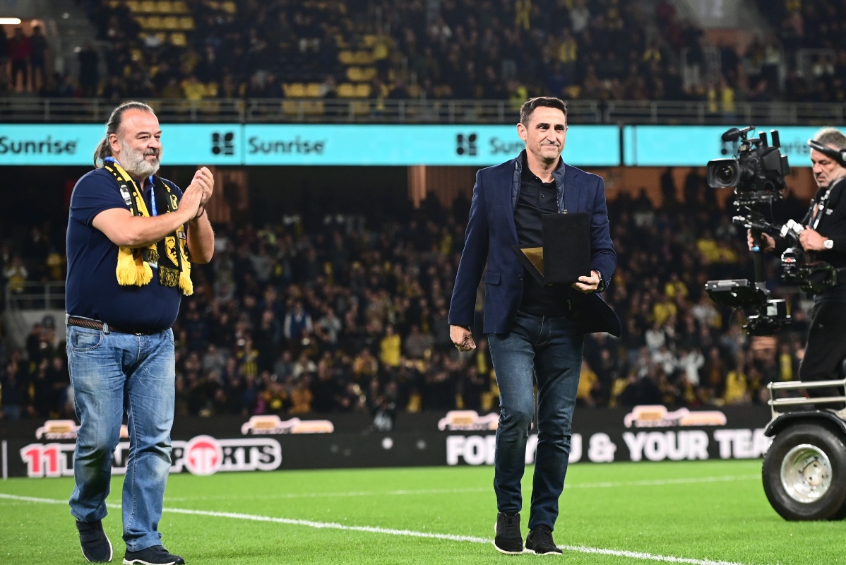 «Έκρηξη… τρέλας στην OPAP Arena – Η ΑΕΚ λύτρωση στο 90’ και η αποθέωση Χιμένεθ!»