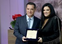 Λάμψη ανθρωπιάς από τη Δήμητρα Κατσαφάδου: Δώρισε ρομποτικό μηχάνημα στο νοσοκομείο «Αγία Όλγα»