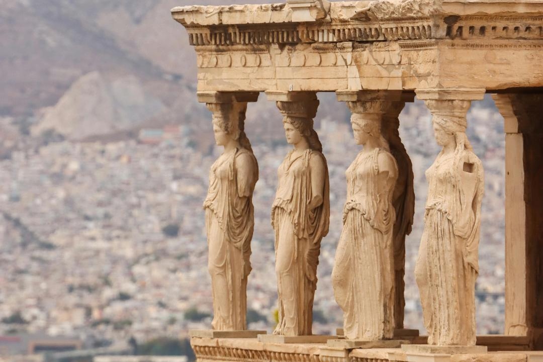 Greece at the Brink: Island Infrastructure Stretched and Hidden Freshwater Reserve in the Corinthian Gulf