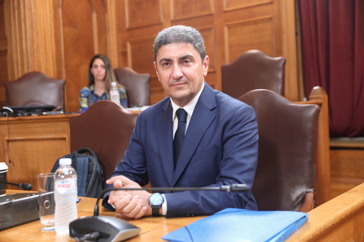 Αυγενάκης: Οι 9 λόγοι για την απομάκρυνση Σημανδράκου – Τι δήλωσε για τα δεσμευμένα ΑΦΜ