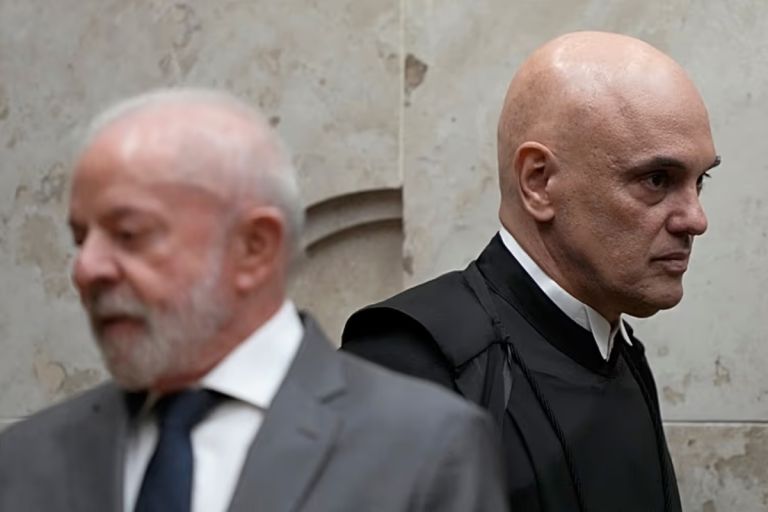 Ο πρώην πρόεδρος Βραζιλίας Μπολσονάρου αρχίζει να εκτίει ποινή φυλάκισης 27 ετών για σχέδιο πραξικοπήματος