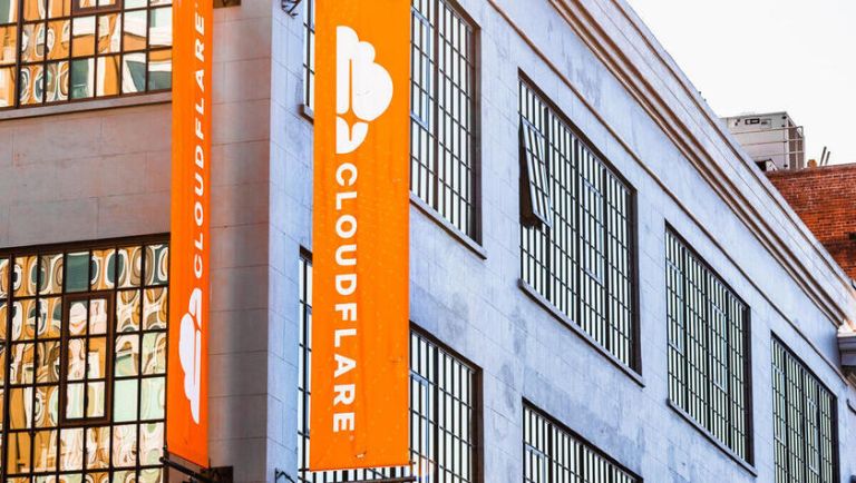 Cloudflare: Πώς ένα «αόρατο» δίκτυο παρέλυσε το παγκόσμιο ίντερνετ;