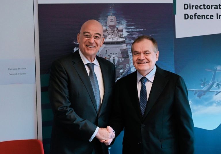 Η Ελλάδα ενισχύει τον ρόλο της σε ΝΑΤΟ και ΕΕ: Στρατηγικές συναντήσεις Δένδια στις Βρυξέλλες