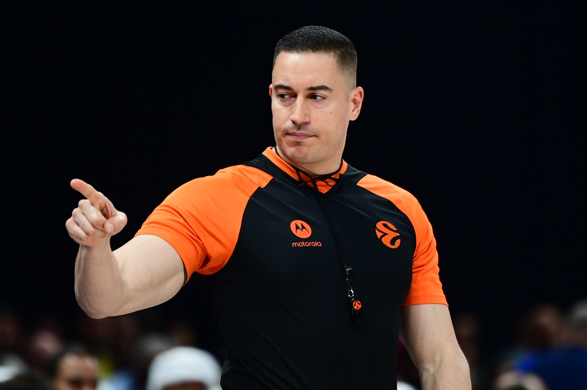 Ντιφαλά: «Μετά από το Ολυμπιακός – Μπαρτσελόνα δέχθηκα απειλές και διέγραψα τα social media»