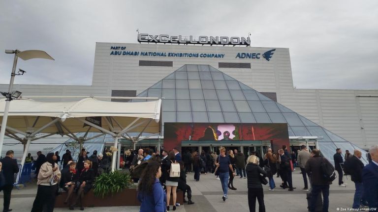 Η Ελλάδα λάμπει στη Διεθνή Έκθεση Τουρισμού του Λονδίνου: Βιώσιμη ανάπτυξη, πολιτισμός και νέοι προορισμοί