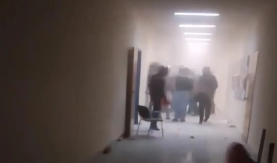 Επεισόδια στο Πολυτεχνείο με ξυλοδαρμούς και ζημιές – Στο νοσοκομείο οι τραυματίες [vid]